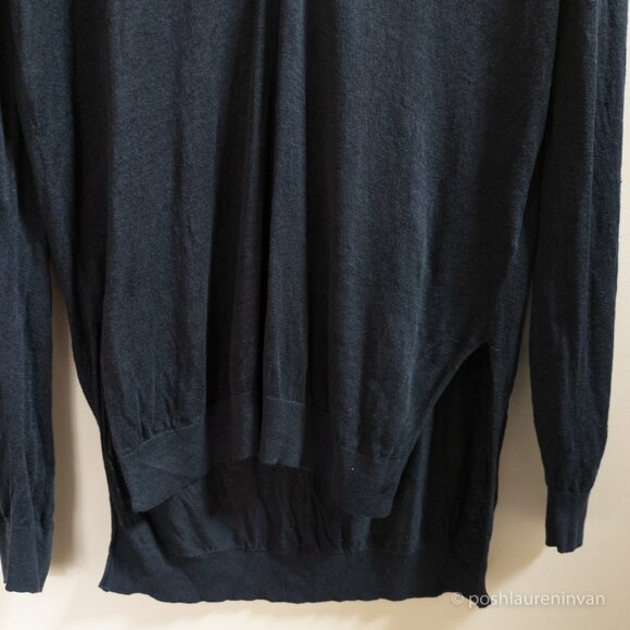 Aritzia Babaton V-Neck Midcentury 100% Linen Sweater – Navy – US Small - Picture 8 of 16